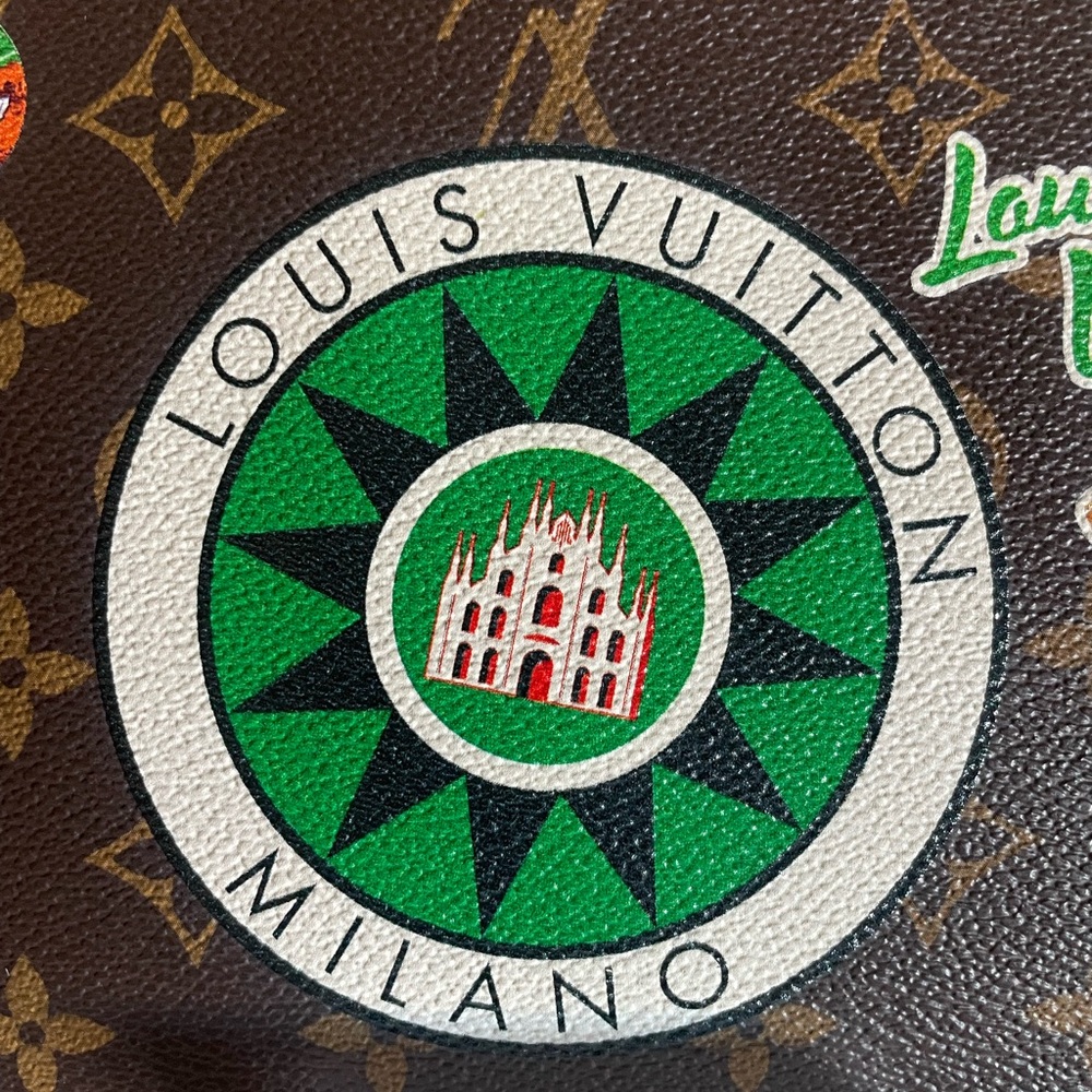 EUC Louis Vuitton World tour Neverfull pochette - Picture 4 of 17
